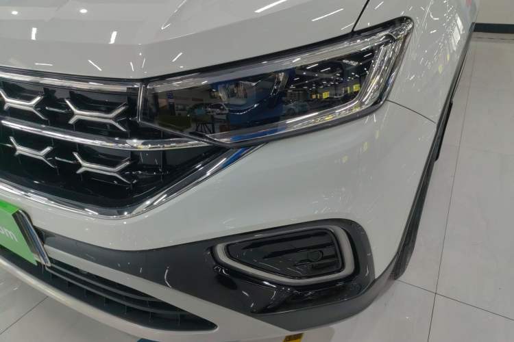 Used Volkswagen Tayron 2023 330TSI Two-Wheel-Drive Luxury Plus Advanced Version Left Front Headlight