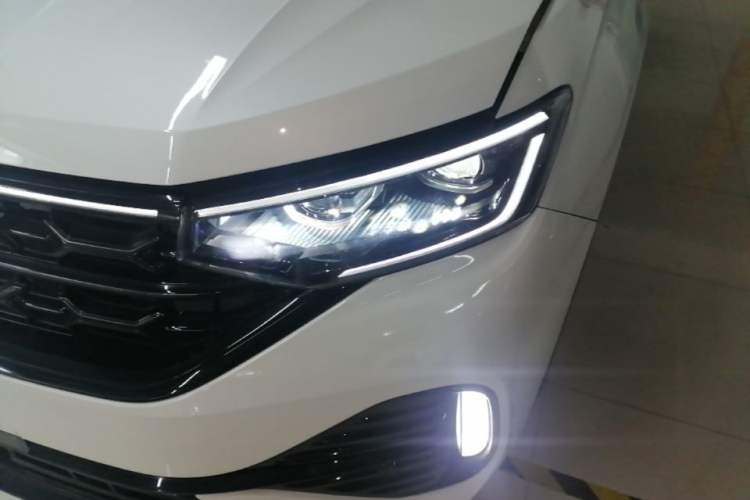 Used Volkswagen Tayron 2023 Revised Version 380TSI All-Wheel Drive R-Line High-Energy Edition Left Front Headlight