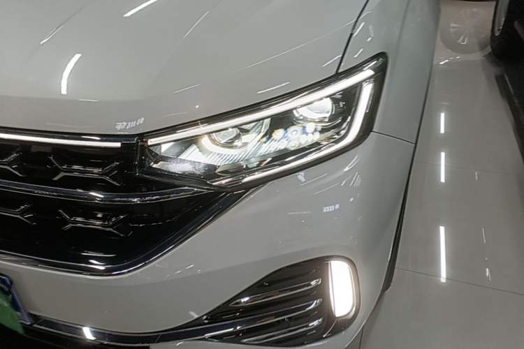 Used Volkswagen Tayron 2023 Revised Version 380TSI All-Wheel Drive R-Line High-Energy Edition Left Front Headlight