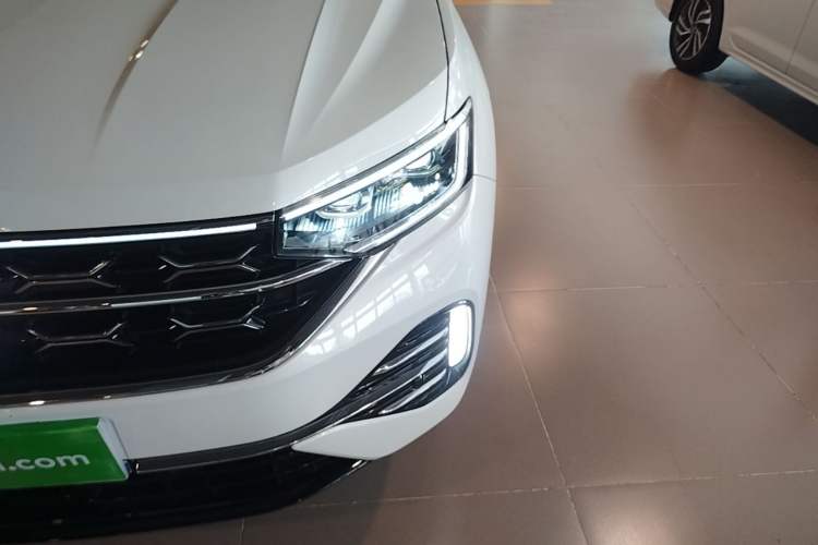 Used Volkswagen Tayron 2023 Revised Version 380TSI All-Wheel Drive R-Line High-Energy Edition Left Front Headlight