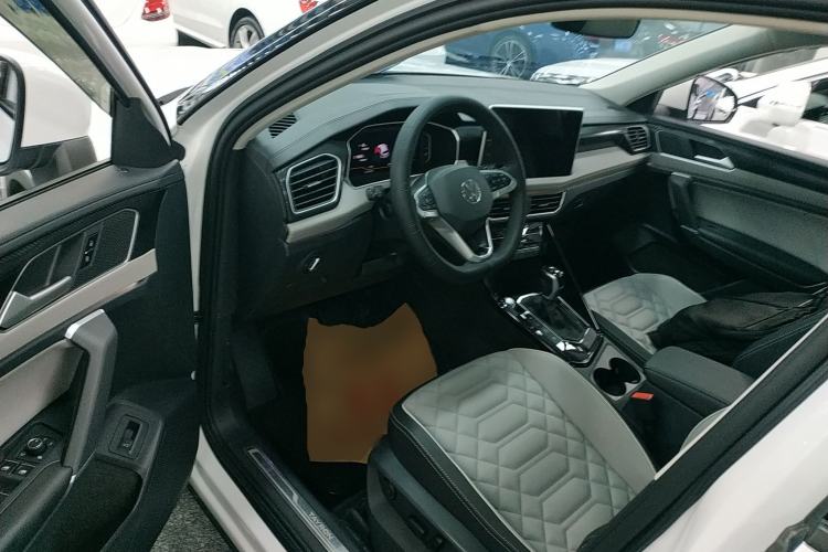 Used Volkswagen Tayron 2023 330TSI Two-Wheel-Drive Luxury Plus Advanced Version Left Front Seat