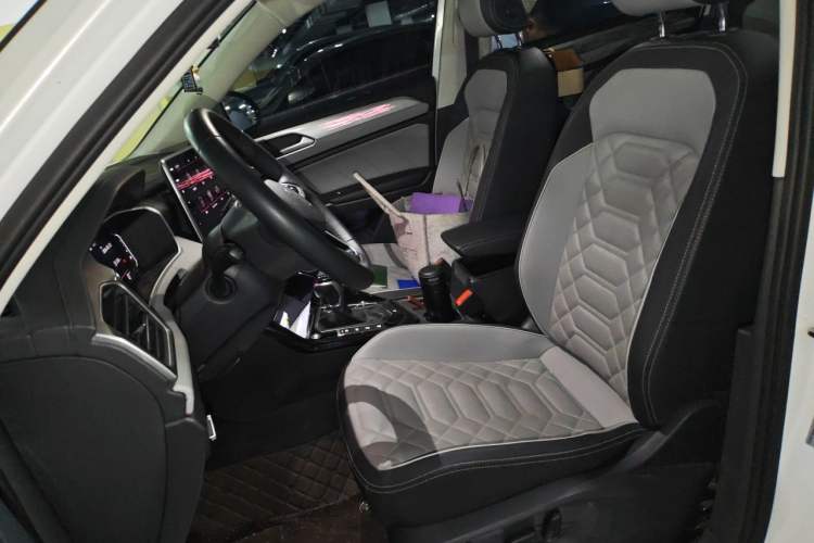 Used Volkswagen Tayron 2023 330TSI Two-Wheel-Drive R-Line High-Energy Version Left Front Seat
