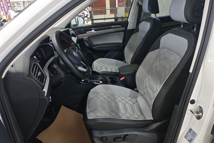 Used Volkswagen Tayron 2023 330TSI Two-Wheel-Drive Luxury Plus Advanced Version Left Front Seat