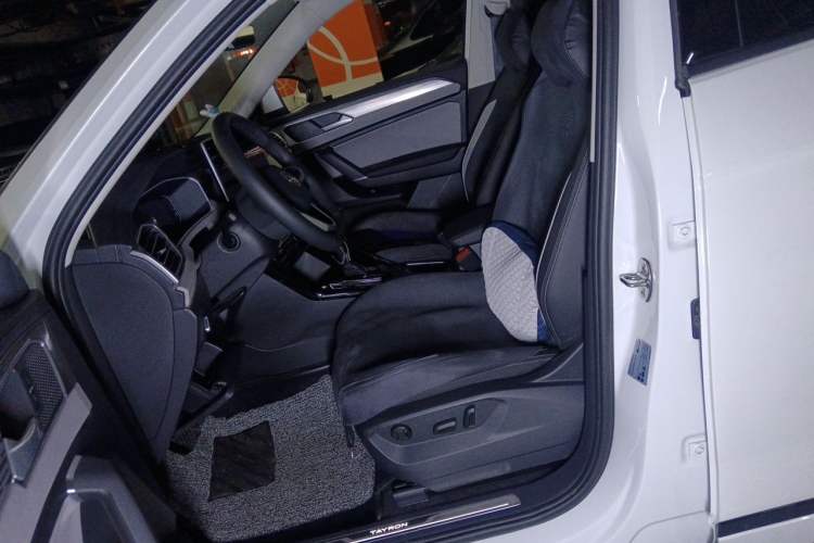 Used Volkswagen Tayron 2023 330TSI Two-Wheel-Drive R-Line High-Energy Version Left Front Seat