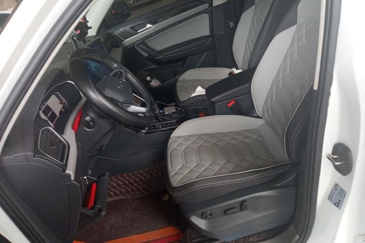 Used Volkswagen Tayron 2023 330TSI Two-Wheel-Drive Luxury Plus Advanced Version Left Front Seat