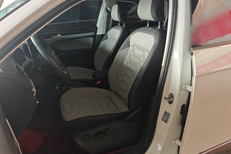 Used Volkswagen Tayron 2023 300TSI Two-Wheel-Drive Luxury Plus Advanced Edition Left Front Seat