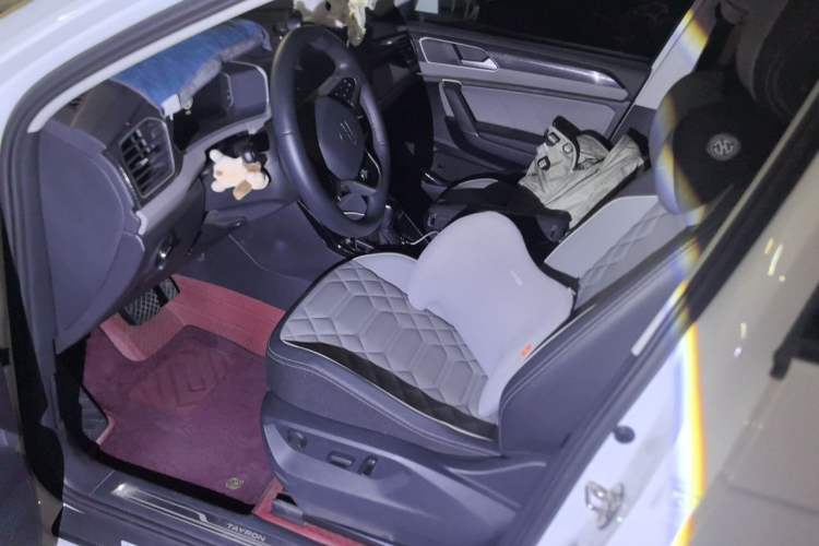 Used Volkswagen Tayron 2023 330TSI Two-Wheel-Drive Luxury Plus Advanced Version Left Front Seat