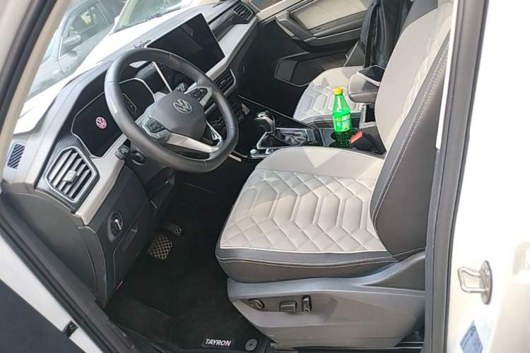 Used Volkswagen Tayron 2023 300TSI Two-Wheel-Drive Luxury Plus Advanced Edition Left Front Seat