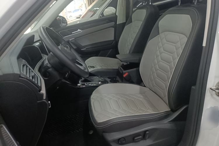 Used Volkswagen Tayron 2023 330TSI Two-Wheel-Drive Luxury Plus Advanced Version Left Front Seat