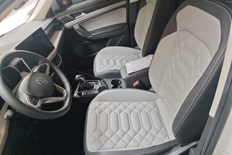 Used Volkswagen Tayron 2023 280TSI Two-Wheel-Drive Luxury Plus Advanced Version Left Front Seat