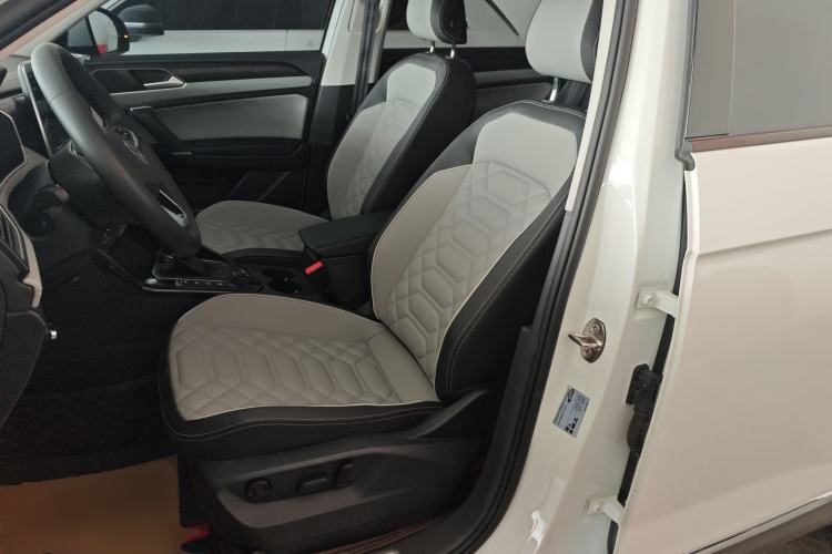 Used Volkswagen Tayron 2023 330TSI Two-Wheel-Drive Luxury Plus Advanced Version Left Front Seat