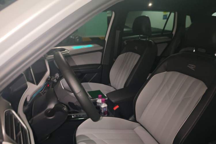 Used Volkswagen Tayron 2023 Revised Version 380TSI All-Wheel Drive R-Line Pro Smart Edition Left Front Seat