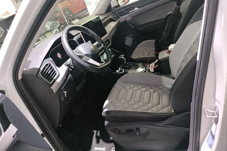 Used Volkswagen Tayron 2023 300TSI Two-Wheel-Drive Luxury Plus Advanced Edition Left Front Seat