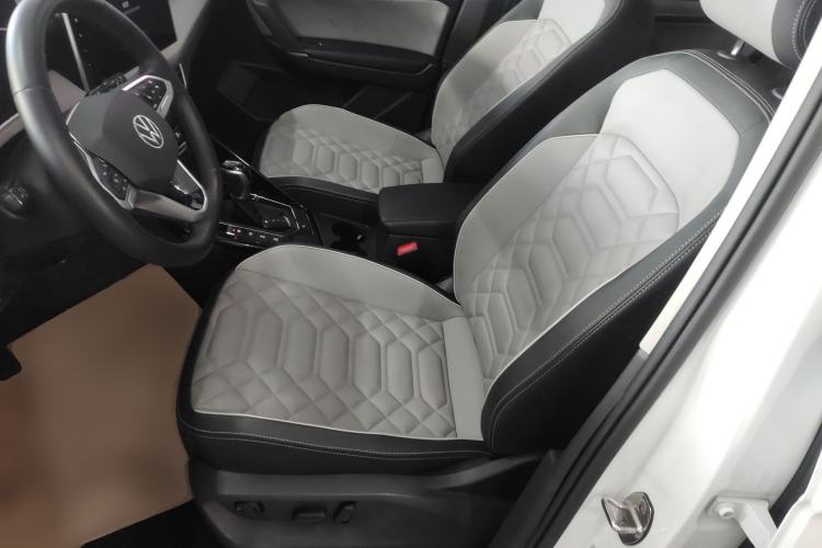 Used Volkswagen Tayron 2023 300TSI Two-Wheel-Drive Luxury Plus Advanced Edition Left Front Seat