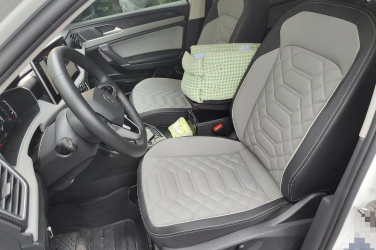 Used Volkswagen Tayron 2023 330TSI Two-Wheel-Drive Luxury Plus Advanced Version Left Front Seat
