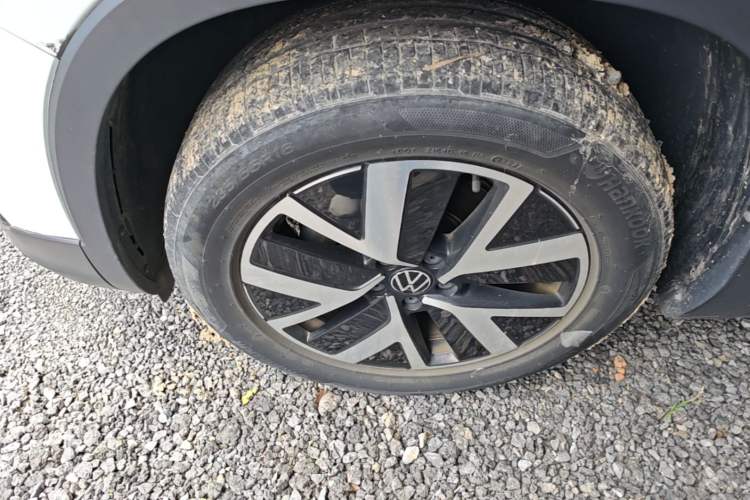 Used Volkswagen Tayron 2023 280TSI Two-Wheel-Drive Luxury Plus Advanced Version Left Front Wheel Hub