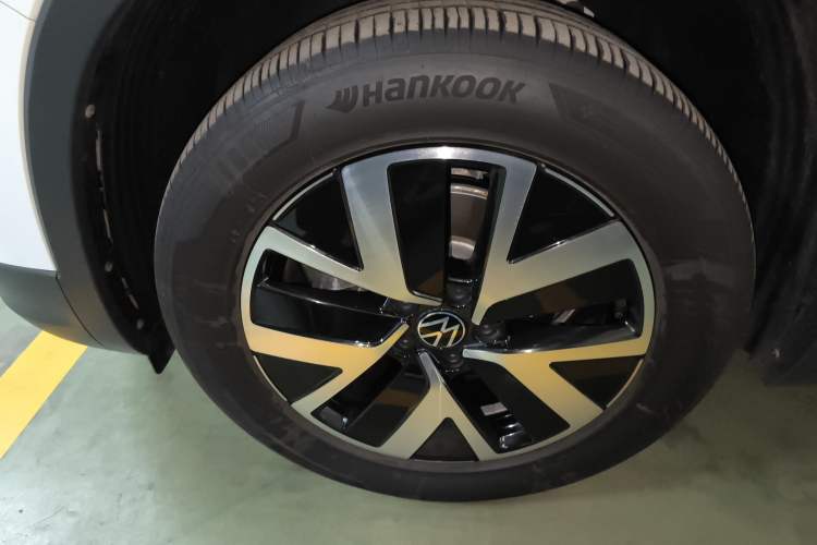 Used Volkswagen Tayron 2023 280TSI Two-Wheel-Drive Luxury Plus Advanced Version Left Front Wheel Hub