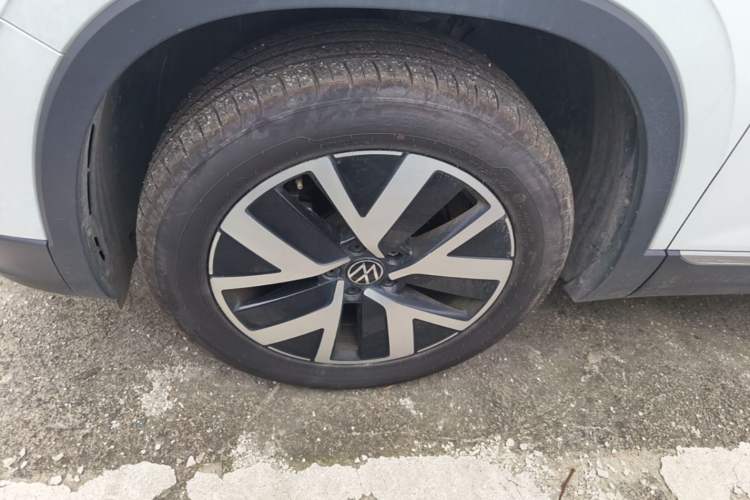 Used Volkswagen Tayron 2023 300TSI Two-Wheel-Drive Luxury Plus Advanced Edition Left Front Wheel Hub