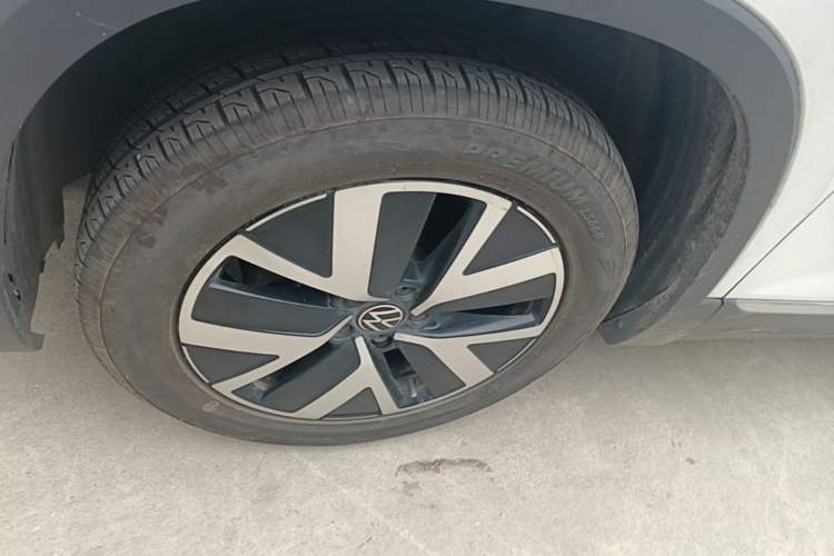Used Volkswagen Tayron 2023 300TSI Two-Wheel-Drive Luxury Plus Advanced Edition Left Front Wheel Hub