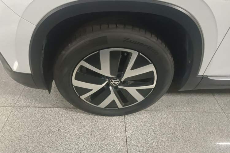 Used Volkswagen Tayron 2023 300TSI Two-Wheel-Drive Luxury Plus Advanced Edition Left Front Wheel Hub
