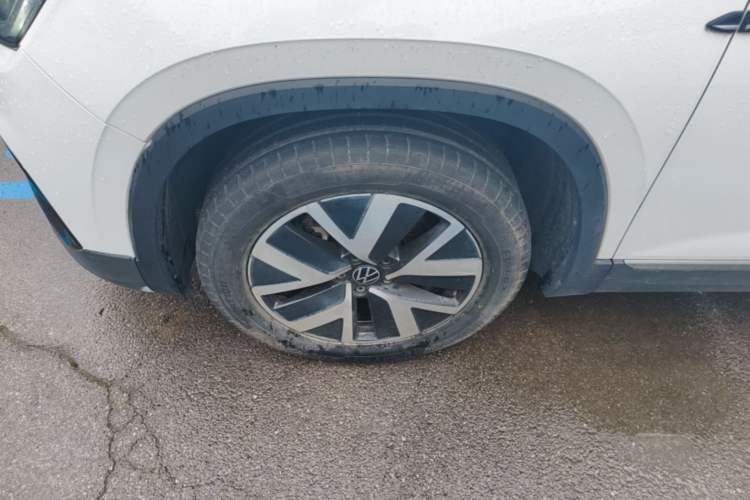 Used Volkswagen Tayron 2023 300TSI Two-Wheel-Drive Luxury Plus Advanced Edition Left Front Wheel Hub