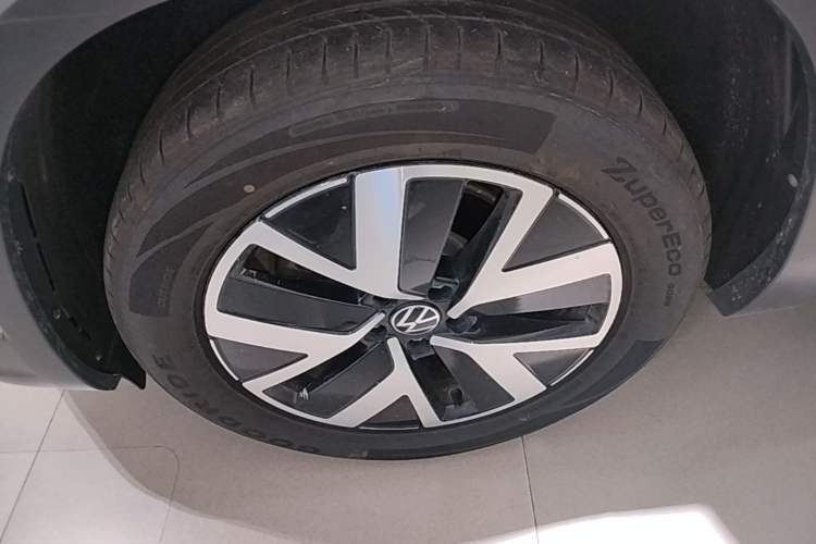 Used Volkswagen Tayron 2023 300TSI Two-Wheel-Drive Luxury Plus Advanced Edition Left Front Wheel Hub