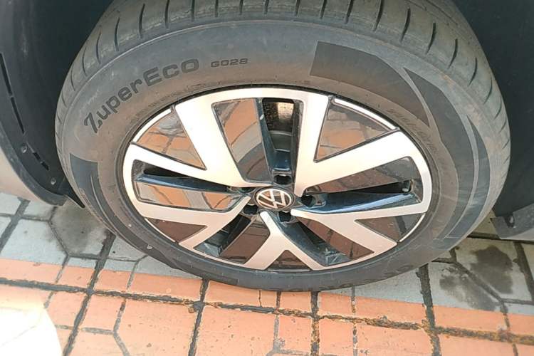 Used Volkswagen Tayron 2023 300TSI Two-Wheel-Drive Luxury Plus Advanced Edition Left Front Wheel Hub