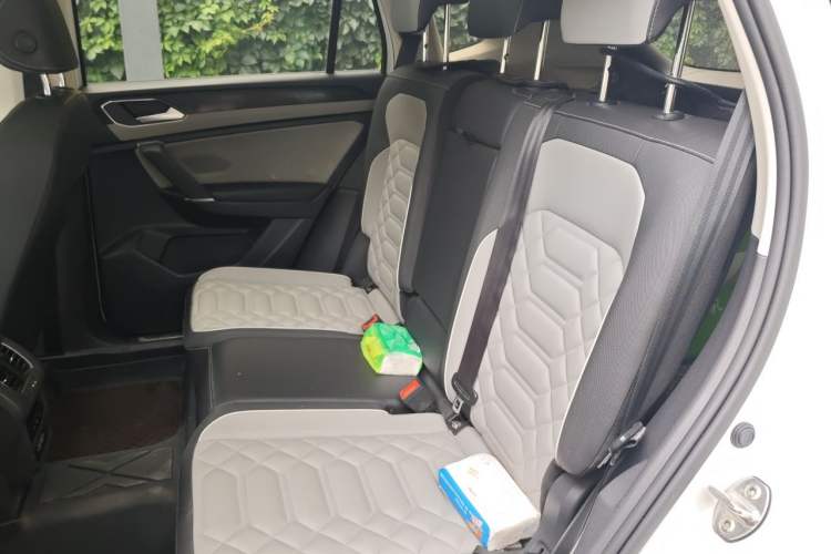 Used Volkswagen Tayron 2023 330TSI Two-Wheel-Drive Luxury Plus Advanced Version Left Rear Seat