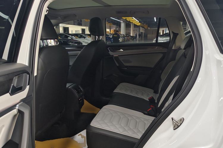 Used Volkswagen Tayron 2023 330TSI Two-Wheel-Drive Luxury Plus Advanced Version Left Rear Seat
