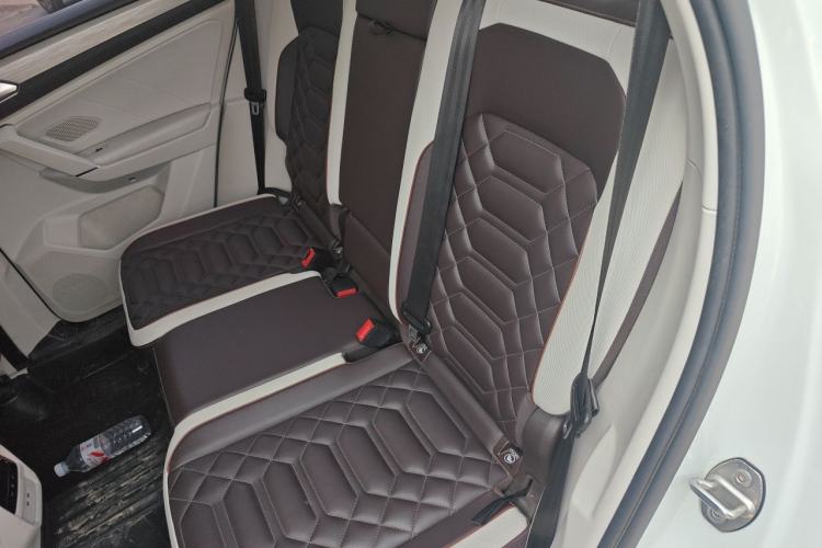 Used Volkswagen Tayron 2023 380TSI Four-Wheel Drive R-Line High-Energy Version Left Rear Seat