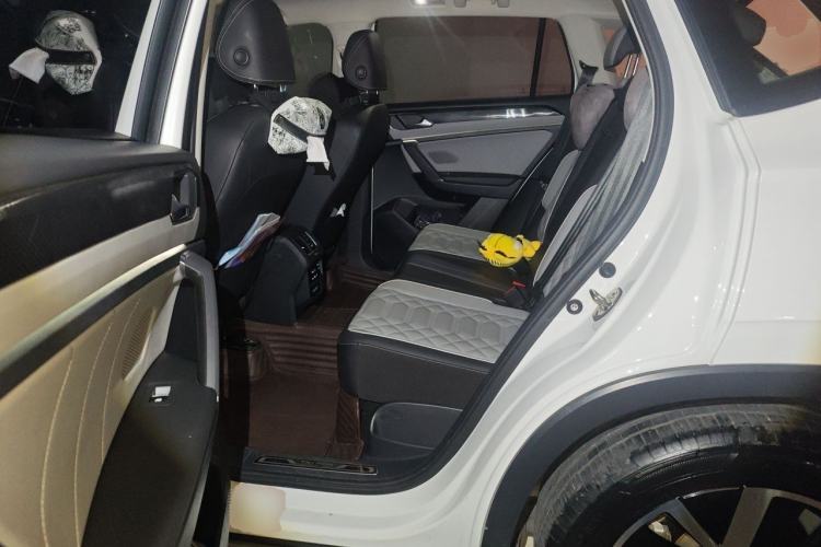 Used Volkswagen Tayron 2023 330TSI Two-Wheel-Drive Luxury Plus Advanced Version Left Rear Seat