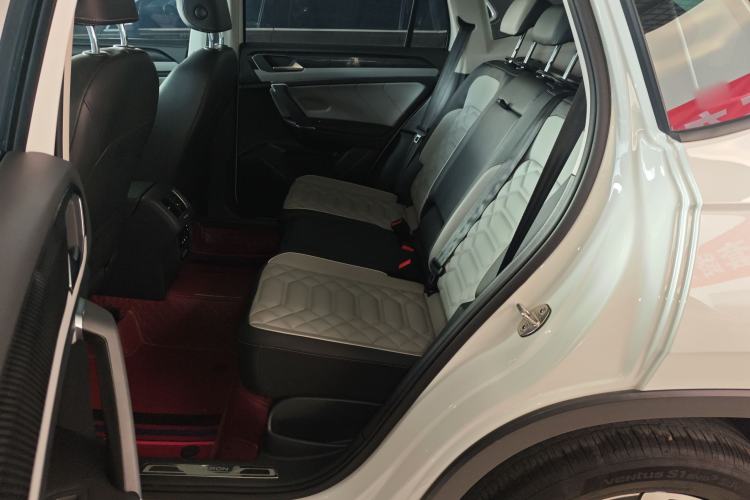 Used Volkswagen Tayron 2023 300TSI Two-Wheel-Drive Luxury Plus Advanced Edition Left Rear Seat