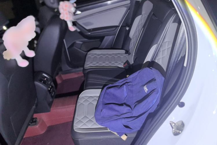 Used Volkswagen Tayron 2023 330TSI Two-Wheel-Drive Luxury Plus Advanced Version Left Rear Seat