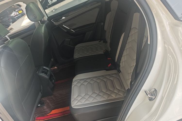 Used Volkswagen Tayron 2023 330TSI Two-Wheel-Drive Luxury Plus Advanced Version Left Rear Seat