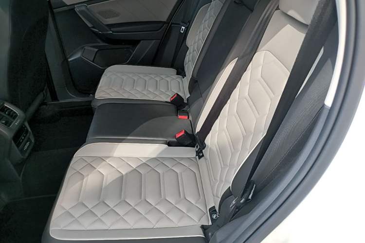 Used Volkswagen Tayron 2023 300TSI Two-Wheel-Drive Luxury Plus Advanced Edition Left Rear Seat