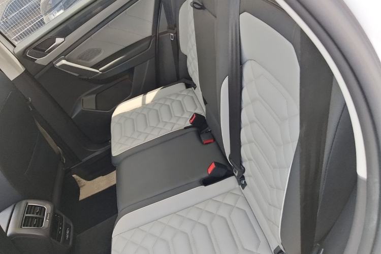 Used Volkswagen Tayron 2023 300TSI Two-Wheel-Drive Luxury Plus Advanced Edition Left Rear Seat