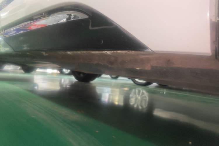 Used Volkswagen Tayron 2023 330TSI Two-Wheel-Drive R-Line High-Energy Version Left Side Sill