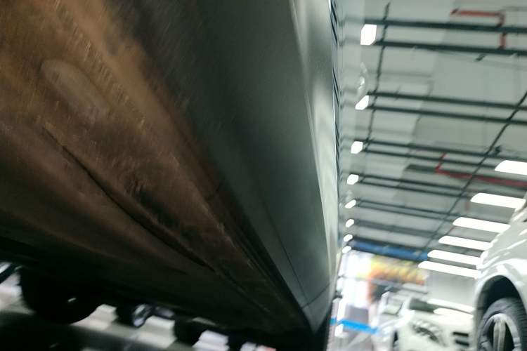 Used Volkswagen Tayron 2023 330TSI Two-Wheel-Drive Luxury Plus Advanced Version Left Side Sill