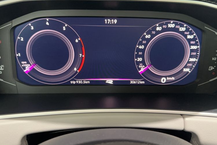 Used Volkswagen Tayron 2023 330TSI Two-Wheel-Drive Luxury Plus Advanced Version Odometer Close Up