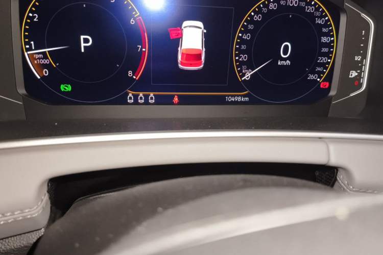 Used Volkswagen Tayron 2023 330TSI Two-Wheel-Drive Luxury Plus Advanced Version Odometer Close Up