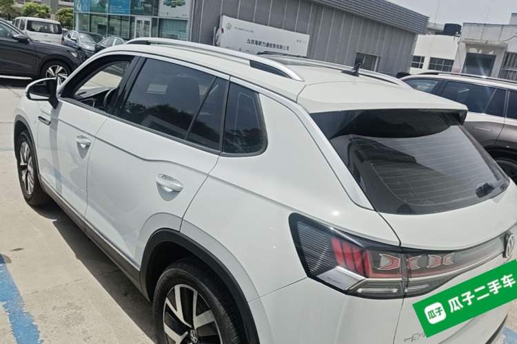 Used Volkswagen Tayron 2023 300TSI Two-Wheel-Drive Luxury Plus Advanced Edition Rear Left 45 Deg