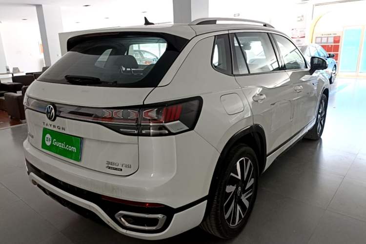Used Volkswagen Tayron 2023 Revised Version 380TSI All-Wheel Drive R-Line High-Energy Edition Rear Right 45 Deg