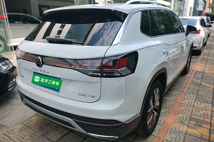 Used Volkswagen Tayron 2023 300TSI Two-Wheel-Drive Luxury Plus Advanced Edition Rear Right 45 Deg