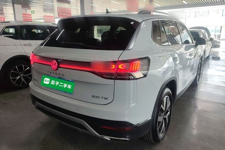 Used Volkswagen Tayron 2023 300TSI Two-Wheel-Drive Luxury Plus Advanced Edition Rear Right 45 Deg
