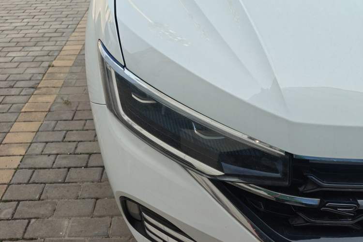 Used Volkswagen Tayron 2023 380TSI Four-Wheel Drive R-Line High-Energy Version Right Front Headlight