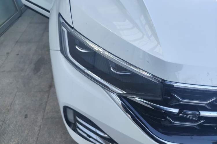Used Volkswagen Tayron 2023 Revised Version 380TSI All-Wheel Drive R-Line High-Energy Edition Right Front Headlight