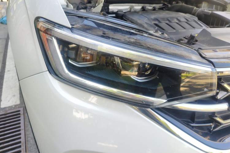 Used Volkswagen Tayron 2023 380TSI Four-Wheel Drive R-Line High-Energy Version Right Front Headlight