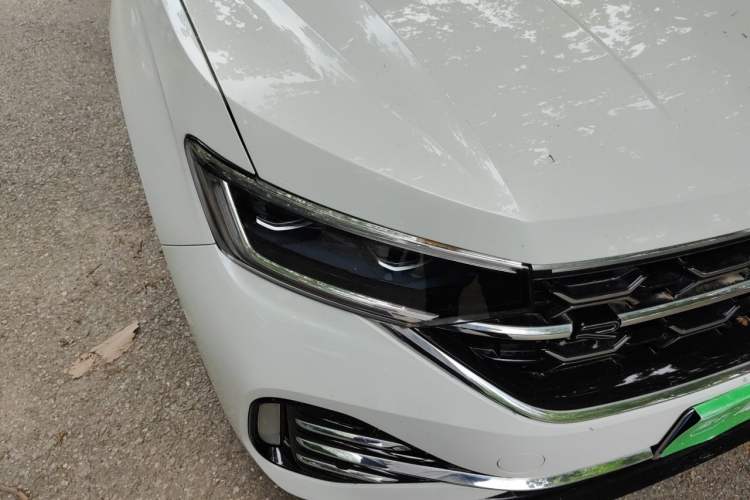 Used Volkswagen Tayron 2023 380TSI Four-Wheel Drive R-Line High-Energy Version Right Front Headlight