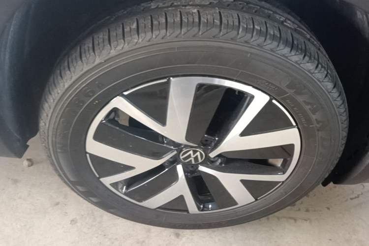 Used Volkswagen Tayron 2023 300TSI Two-Wheel-Drive Luxury Plus Advanced Edition Right Front Wheel Hub