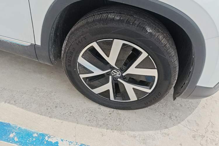 Used Volkswagen Tayron 2023 300TSI Two-Wheel-Drive Luxury Plus Advanced Edition Right Front Wheel Hub